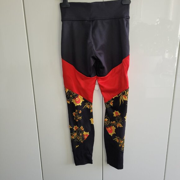 Lot of Nike Women's Clothing (3 items) Size XS and S - Picture 10 of 11